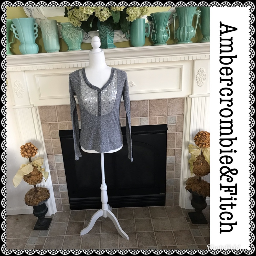 Ambercrombie&Fitch top, size S